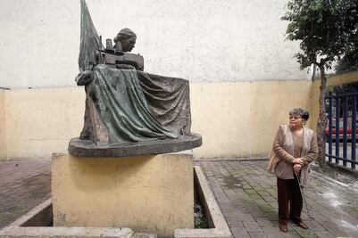Declaran monumento “La Costurera” de la colonia Obrera como Patrimonio Cultural e Histórico de la CDMX