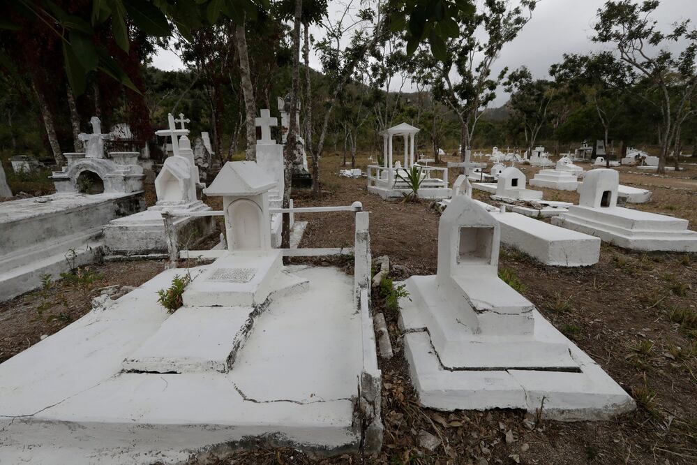 Panteón de Las Islas Marías. Foto: Luis Cortés