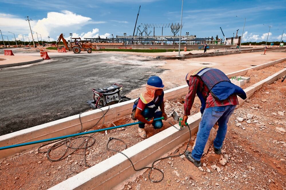El actual plan de infraestructura se ha concentrado en las obras insignia del presidente Andrés Manuel López Obrador, como el Tren Maya. Foto: Archivo / EL UNIVERSAL