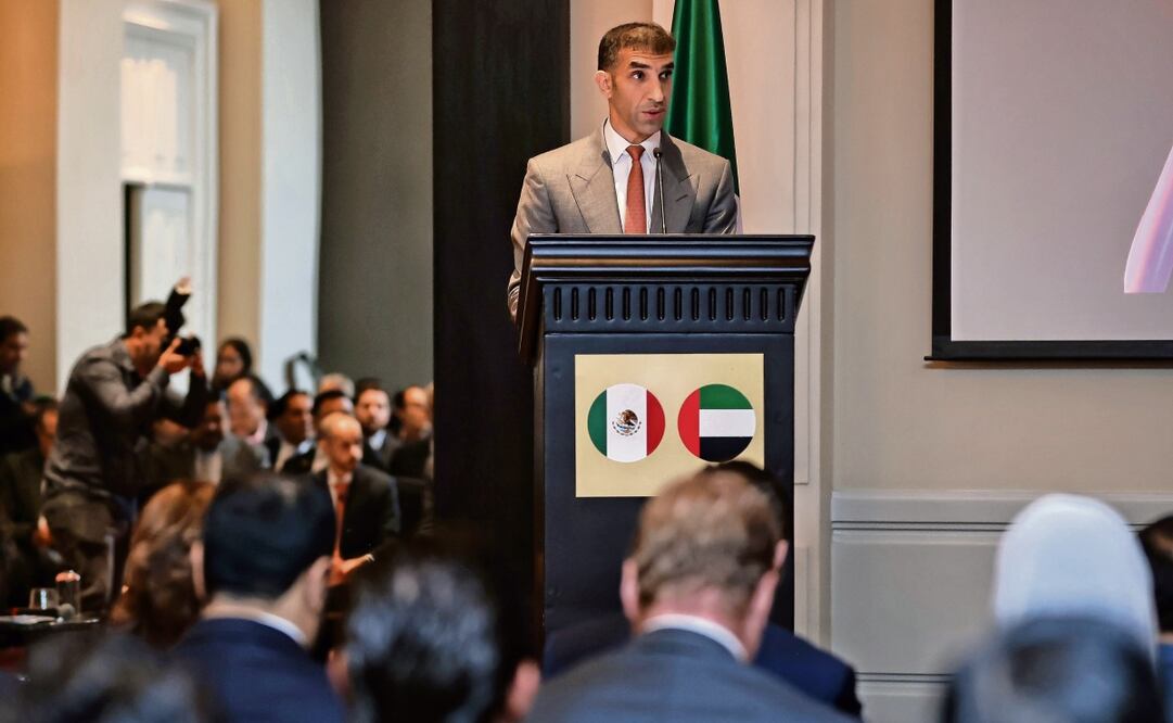 El ministro de Comercio Exterior de Emiratos Árabes Unidos, Thani bin Ahmed Al Zeyoudi, durante la conferencia. Foto: Fernanda Rojas / EL UNIVERSAL