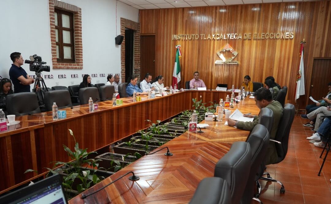 El consejero electoral, Juan Carlos Minor Márquez destacó la evolución que ha tenido la presencia de la mujer en los ayuntamientos de Tlaxcala. Foto: Especial