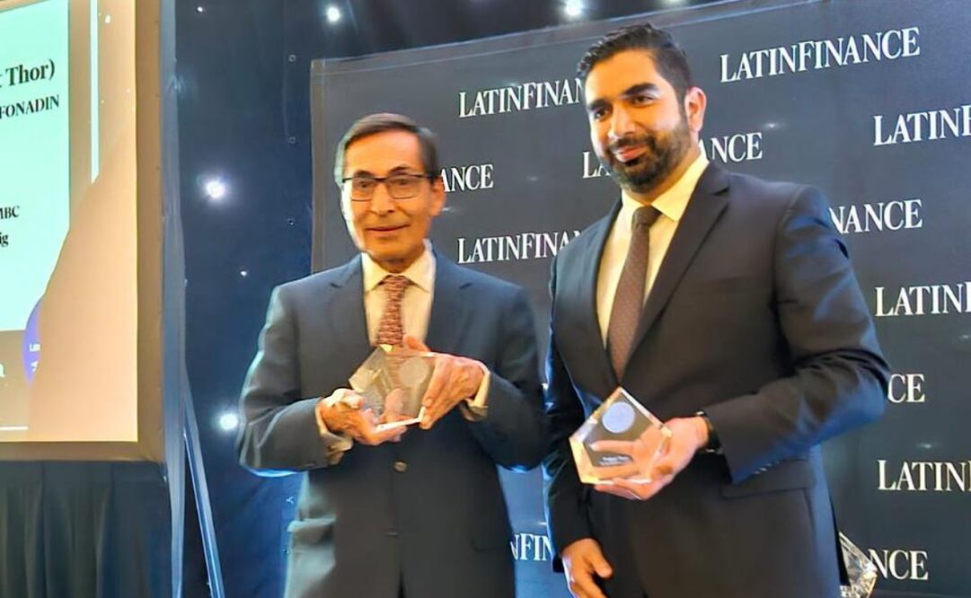Rogelio Ramírez de la O recibió los galardones en Nueva York. Foto: Especial