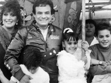 Anel expresa su tristeza por la muerte de José José