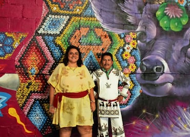 Artesanos crean venada monumental para exponer cultura wixárika