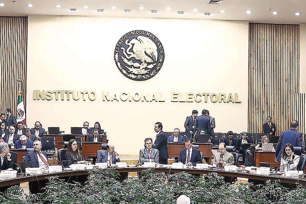 Balance. De acuerdo con el informe del INE y la UNAM, López Obrador obtuvo el mayor número de menciones negativas. (ARCHIVO EL UNIVERSAL)