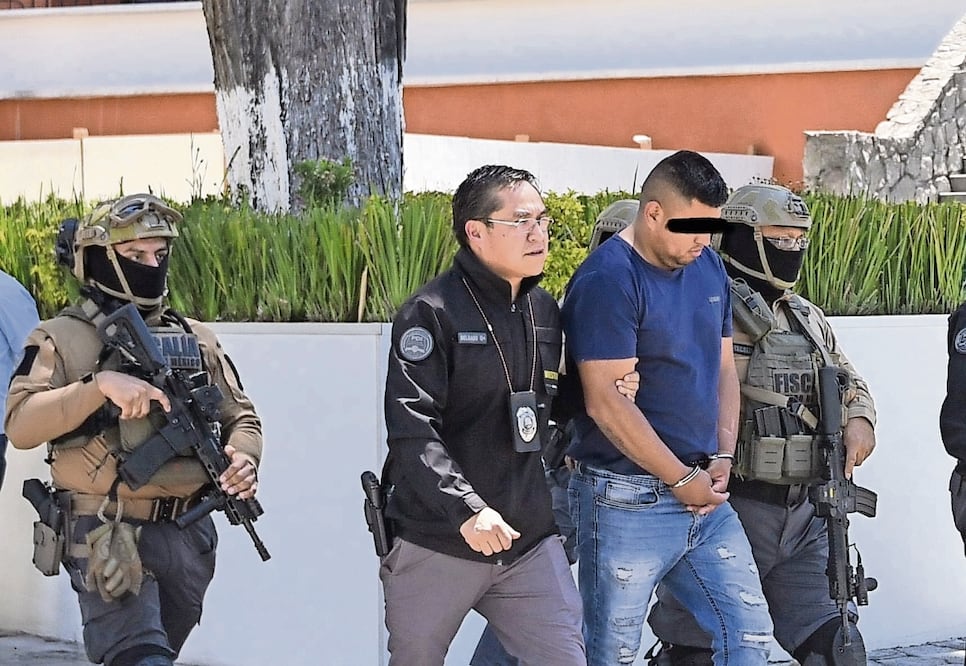 El subdirector de Seguridad de Xalatlaco fue detenido. Foto: Crisanta Espinosa Aguilar/ Cuartoscuro