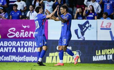 Liga MX: Cruz Azul es líder momentáneo tras vencer en polémico partido a Pachuca, que terminó con nueve jugadores