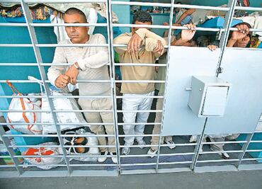 Dan hasta 66 años de cárcel a tres Caballeros Templarios por asesinato de mando de Marina en 2013