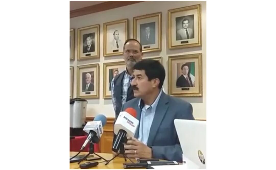 El candidato panista en conferencia de prensa. /Especial