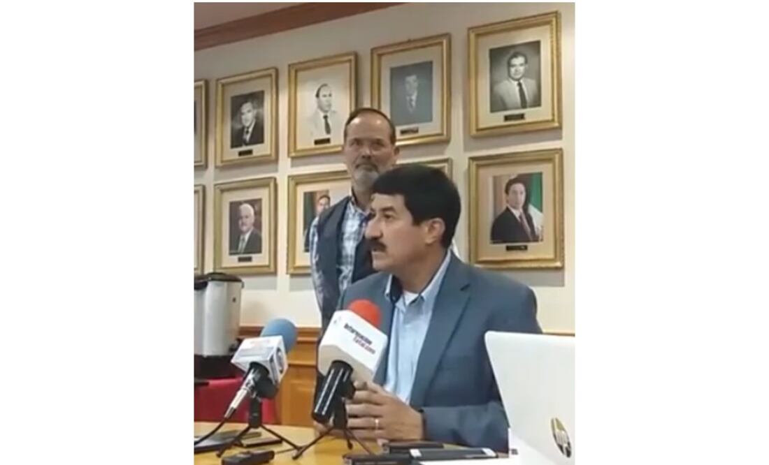 El candidato panista en conferencia de prensa. /Especial