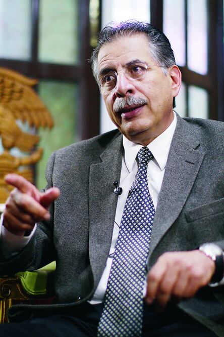 Jesús Ortega dijo que el uso de aeronaves debe servir para cumplir mejor las tareas (LUIS CORTÉS / EL UNIVERSAL)