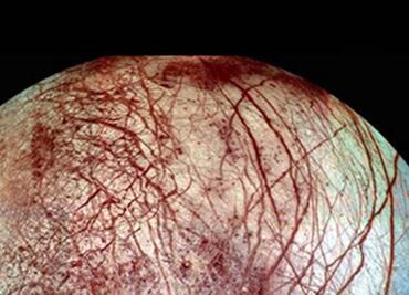"Cicatrices" y "venas" en luna de Júpiter