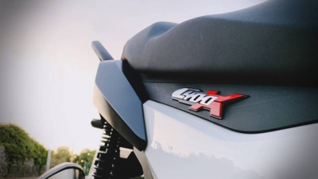 BMW Motorrad C400X: la motoneta como jamás pensaste