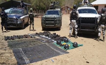 Aseguran arsenal en campamento criminal en Michoacán