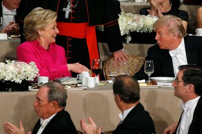 Tras debate, Clinton y Trump comparten cena de caridad