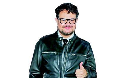 Tras polémica, Syntek cancela entrevistas