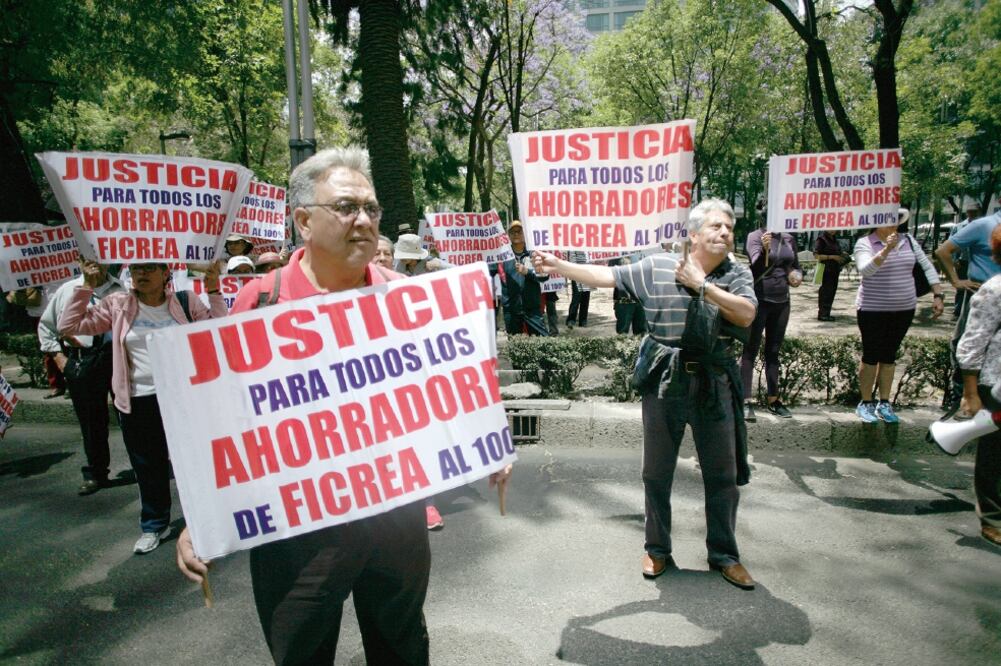 Los afectados por Ficrea quieren que los organismos financieros les paguen los recursos que perdieron (ARCHIVO EL UNIVERSAL)