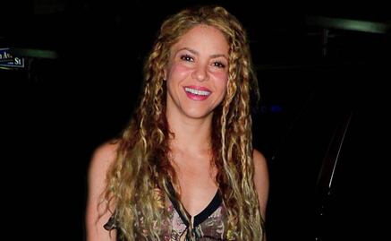 Triste y pensativa, así captan a Shakira tras divulgarse fotos de Piqué con su nueva novia