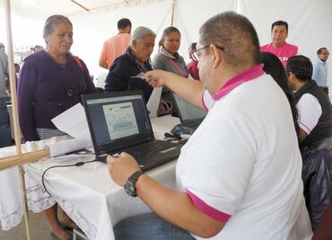 Redes y nuevo PES ganan carrera a Margarita Zavala y Felipe Calderón