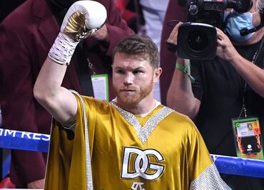 ¿Qué sigue para el Canelo Álvarez tras derrotar a Caleb Plant?