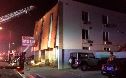 Al menos 5 muertos tras incendio en conjunto de departamentos en Las Vegas