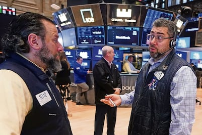 Guerra en Irán: Cae Wall Street y se dispara el petróleo tras amenaza de Trump de intensificar los ataques