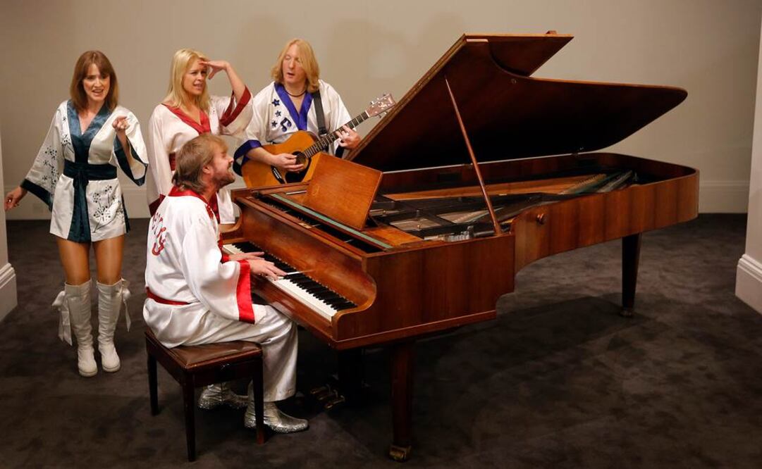 El piano del célebre grupo sueco de pop saldrá a la venta por un precio estimado entre 937 mil 050 y 1,2 millones de dólares. FOTO: AP