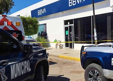Investigan un intento de asalto con mazos en una sucursal bancaria de Guasave, Sinaloa