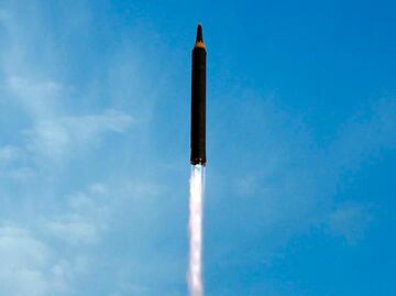 ¿Cómo es el misil norcoreano que sobrevoló Japón y qué alcance tiene?