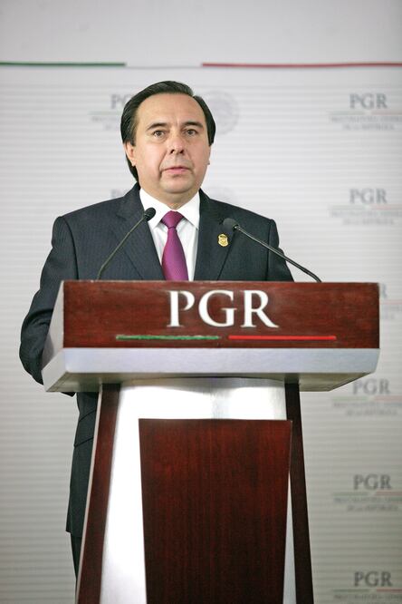 Los miembros del GIEI insistieron en que la indagatoria al titular de la Agencia de Investigación Criminal (AIC), Tomás Zerón, se debe llevar a cabo de forma independiente (ARCHIVO EL UNIVERSAL)