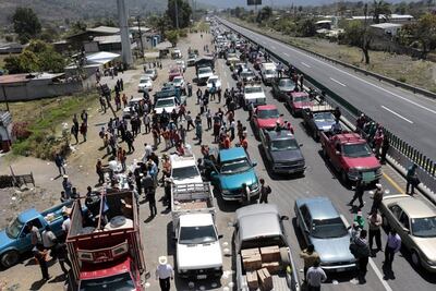 Reportan robo masivo en la autopista Puebla-Veracruz 