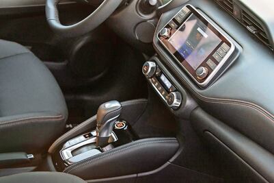 Financiamiento automotriz acumula medio año a la baja