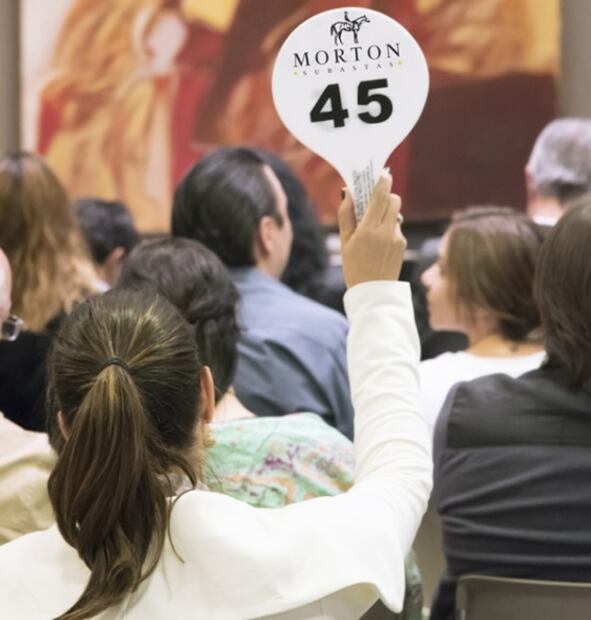 Hallazgo en el par de tibores franceses del siglo XIX