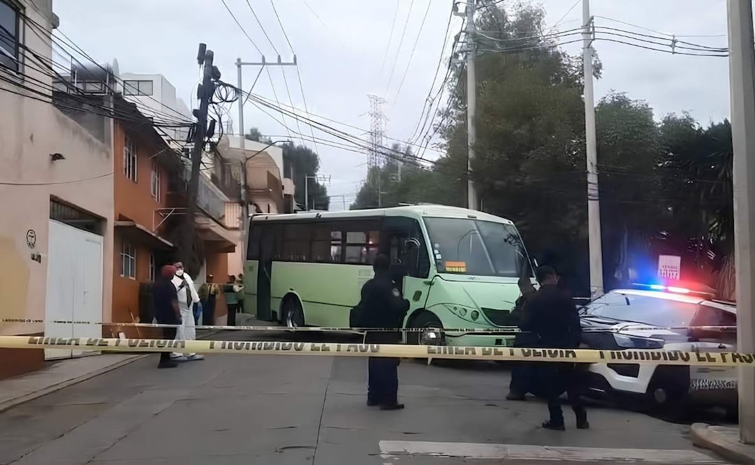 Una mujer murió tras ser atropellada por una unidad de transporte público de la Ruta 57 en Álvaro Obregón. 09/09/2026. | Foto: Especial.
