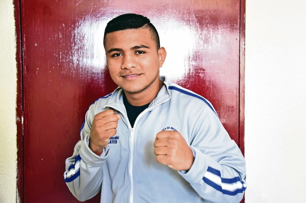 El nicaragüense busca su cuarto fajín en distintas divisiones; dejará vacante el cetro mosca para lograrlo (ALMA MONTIEL. CMB)