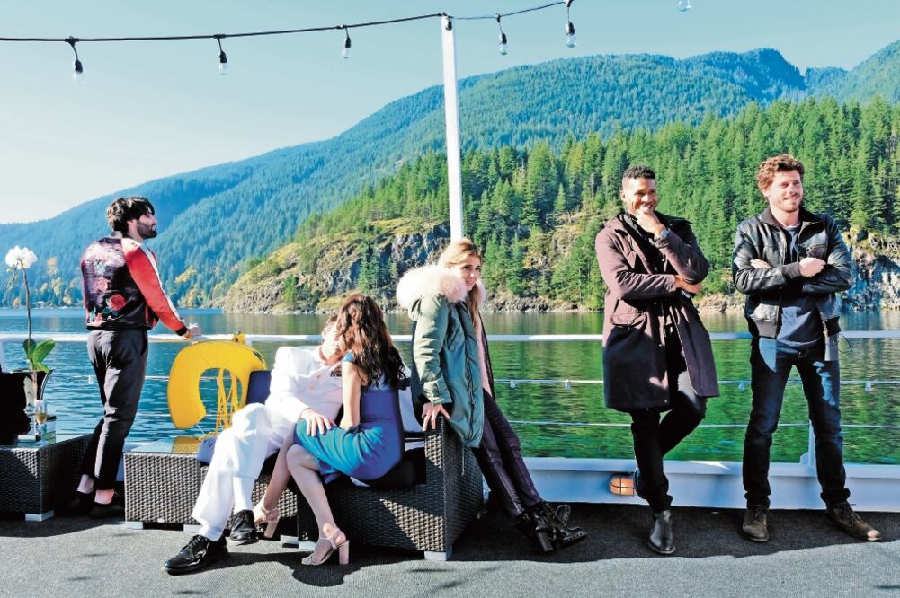 Constance Zimmer y Shiri Appleby protagonizan el programa que transcurre dentro de un reality show. / LIFETIME