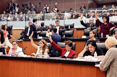 Partidos riñen en Congreso por comicios