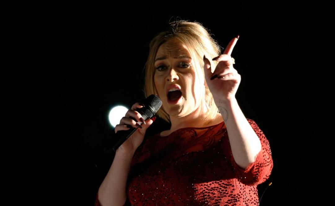 Adele negocia el mayor contrato en la historia de la música