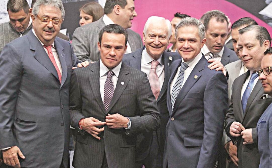 Por ídolo chilango con puños de acero