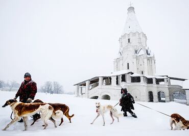 Moscú tiene tormenta de nieve jamás registrada; hay un muerto