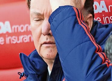 Atizan otro golpe al United y a Van Gaal