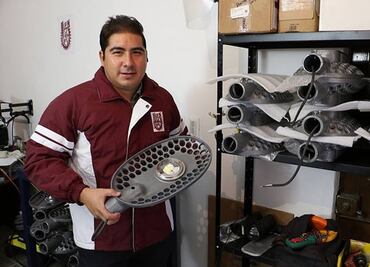 Instalan en Chicago luminarias híbridas creadas por estudiante del IPN