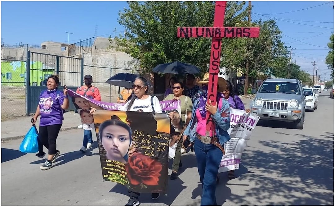 Además de la misa también se realizó una caminata acompañando a la señora Luz, madre de la joven Luz Angélica Mena Flores, quien está desaparecida en Ciudad Juárez, Chihuahua desde el 4 de agosto del 2008. Foto: Red mesa de mujeres de Ciudad Juárez