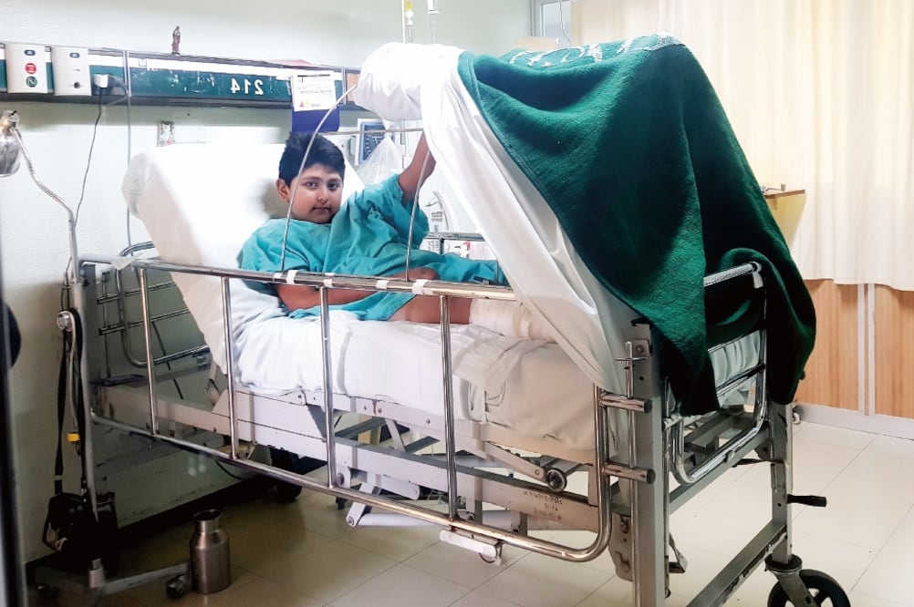 Edwin lleva un mes en el hospital Magdalena de las Salinas del IMSS (PERLA MIRANDA. EL UNIVERSAL)