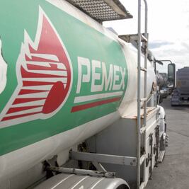 Inhabilitan por 10 años a empleado de Pemex 