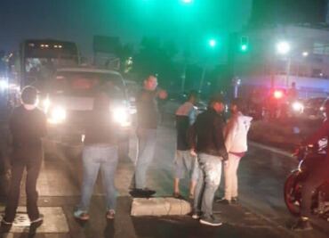 Bloquean avenida Central por falta de agua potable