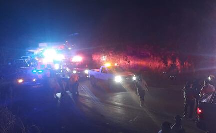 Al menos 14 muertos deja accidente de autobús en Tuxcueca, Jalisco