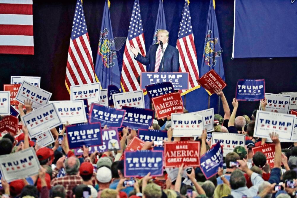 El candidato republicano a la Casa Blanca, Donald Trump, se reunió con seguidores en Manheim, Pennsylvania (JOHN LOCHER. AP)