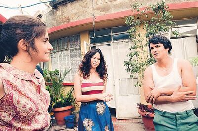 Juan Gabriel felicita la labor de Yorvick 