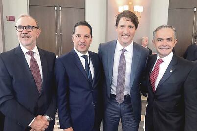 Propone gobernador integrar una región abierta al progreso